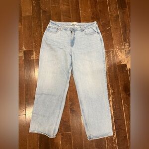 Abercrombie & Fitch Curve Love The Loose High Rise Jeans 18L